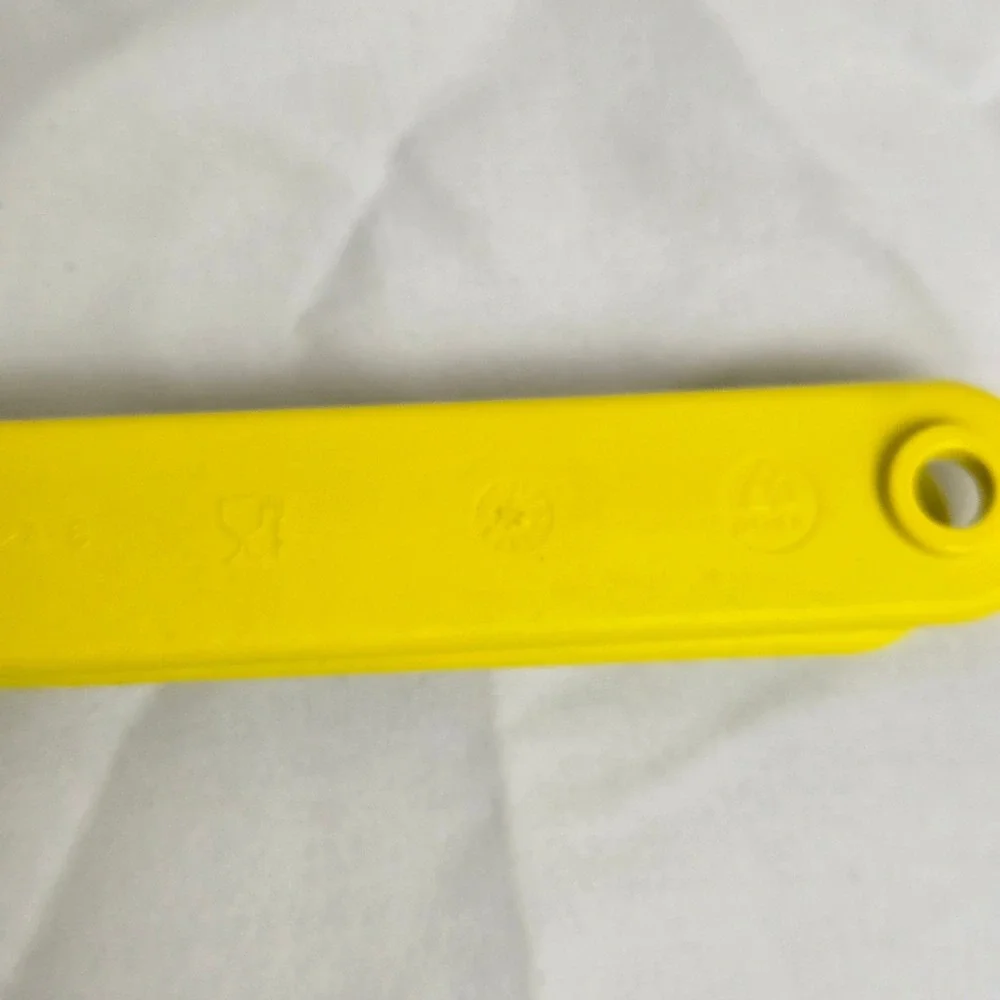 Tupperware On The Go Cutlery Set Plastic Fork Knife Carrying Case Yellow 7323A-3
